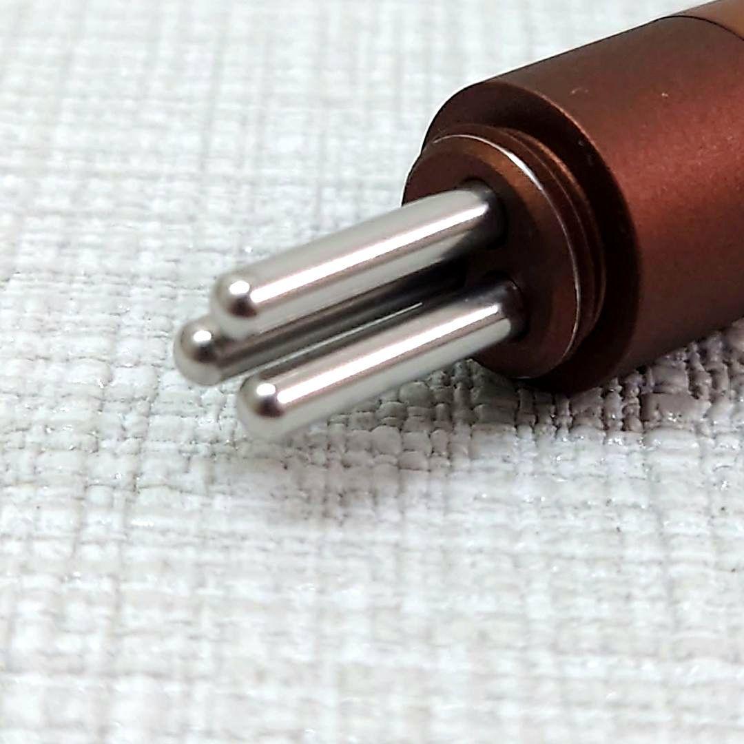 M0401D1 コアフィット フェイスポインター ペン型 美顔器