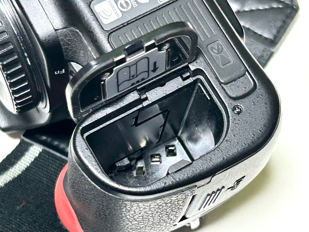 値下げしましたNikon D300s NIKKOR AF-S 24-120 VR