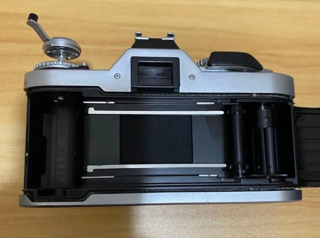 Canon AV-1 一眼レフカメラ 50mmレンズ付き
