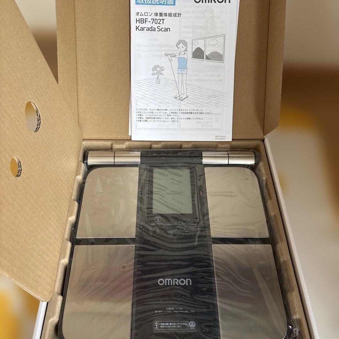 オムロン　体重体組成計　HBF-702T