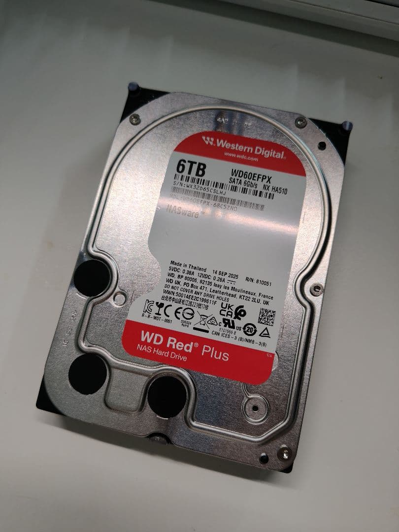 外付けハードディスク・ドライブ WD Red Plus 6TB HDD (WD60EFPX)