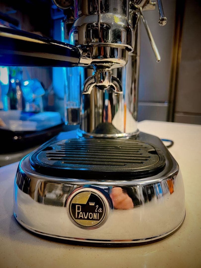 La Pavoni プロフェッショナル、used美品、ホルダー昨年購入、