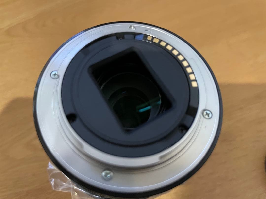 ソニー　E 55-210mm f/4.0-6.3 ズームレンズ　ほぼ新品