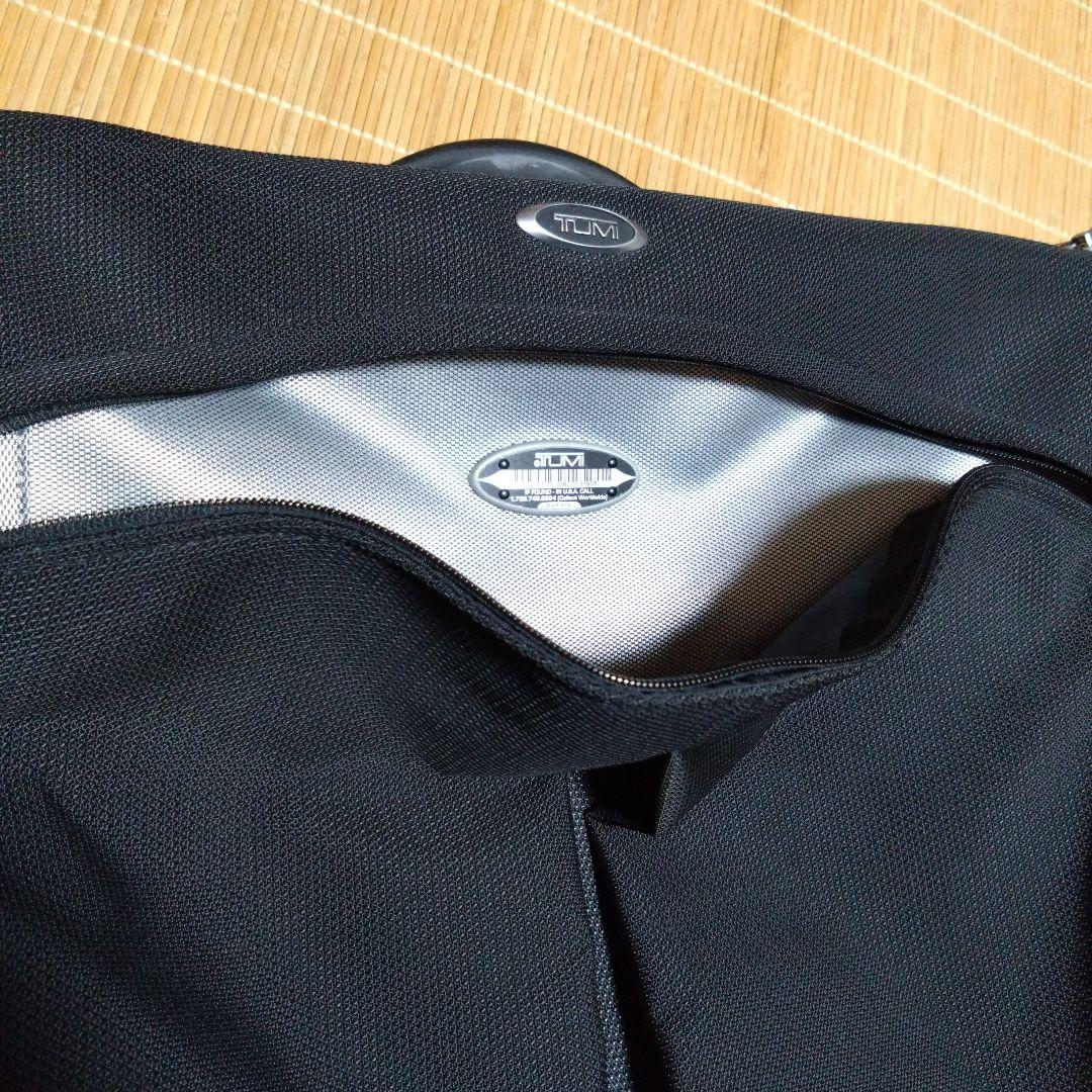 TUMI ガーメントバッグ