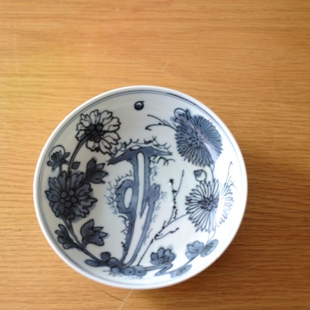 古染付菊文　四寸半皿　(明末–清朝) 策李朝古唐津初期伊万里古美術民藝