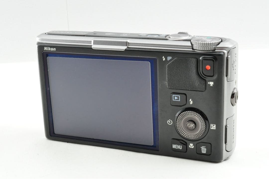 美品　Nikon COOLPIX S9500 ニコン クールピクス　シルバー