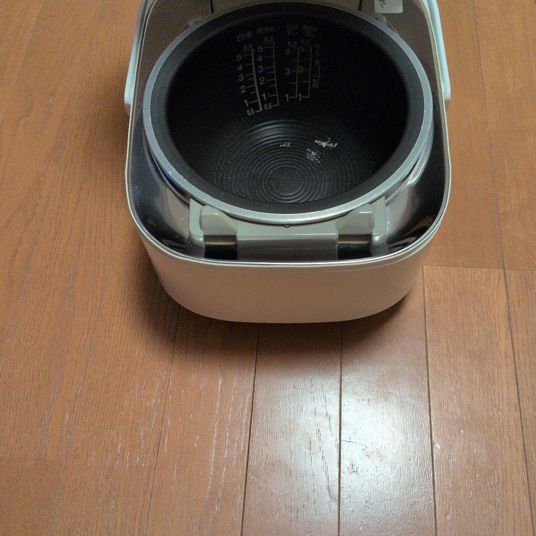 TOSHIBA 炊飯器 RC-10VWG ホワイト
