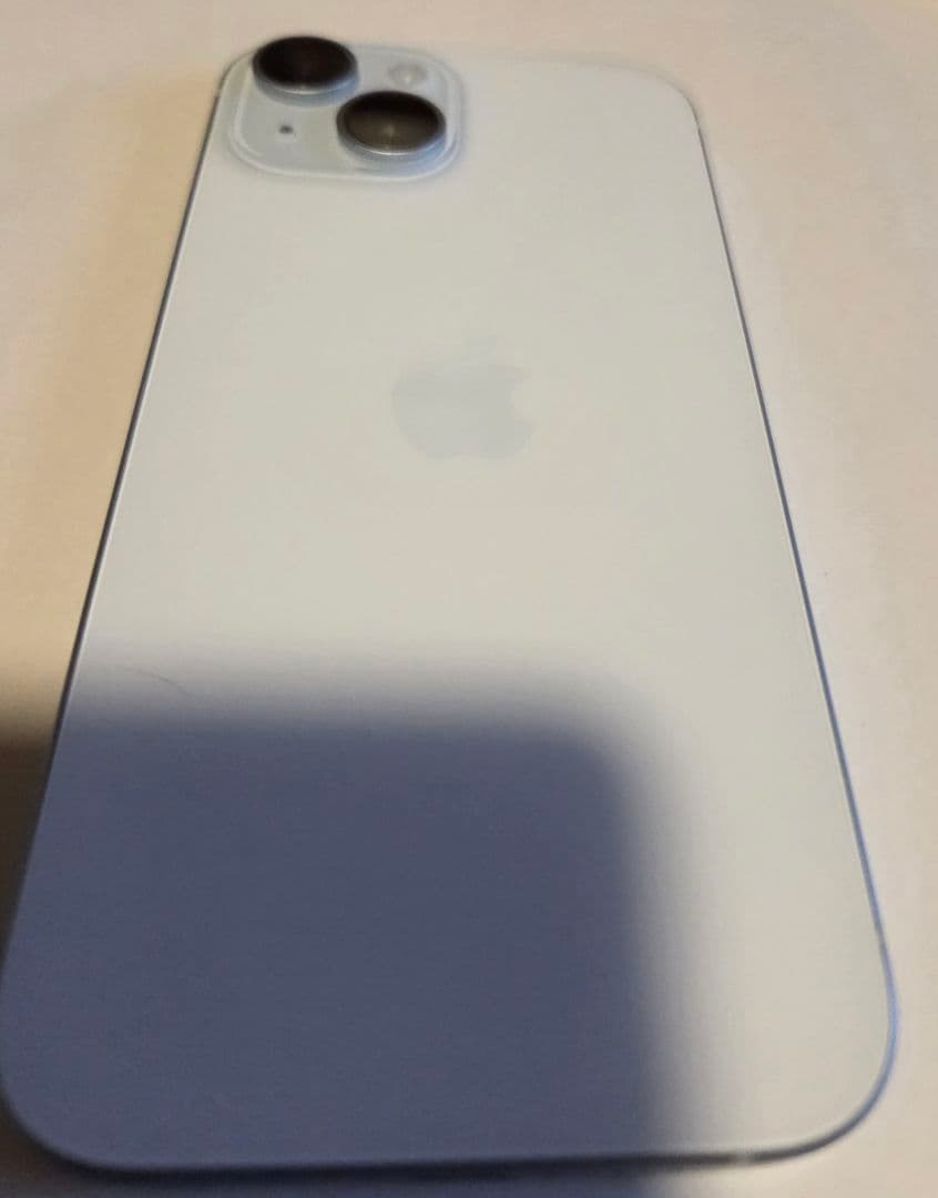 iPhone15 ブルー 128ギガ(細かい傷あり)