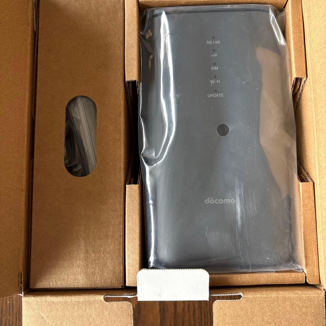 ドコモ 5G HR02未使用品