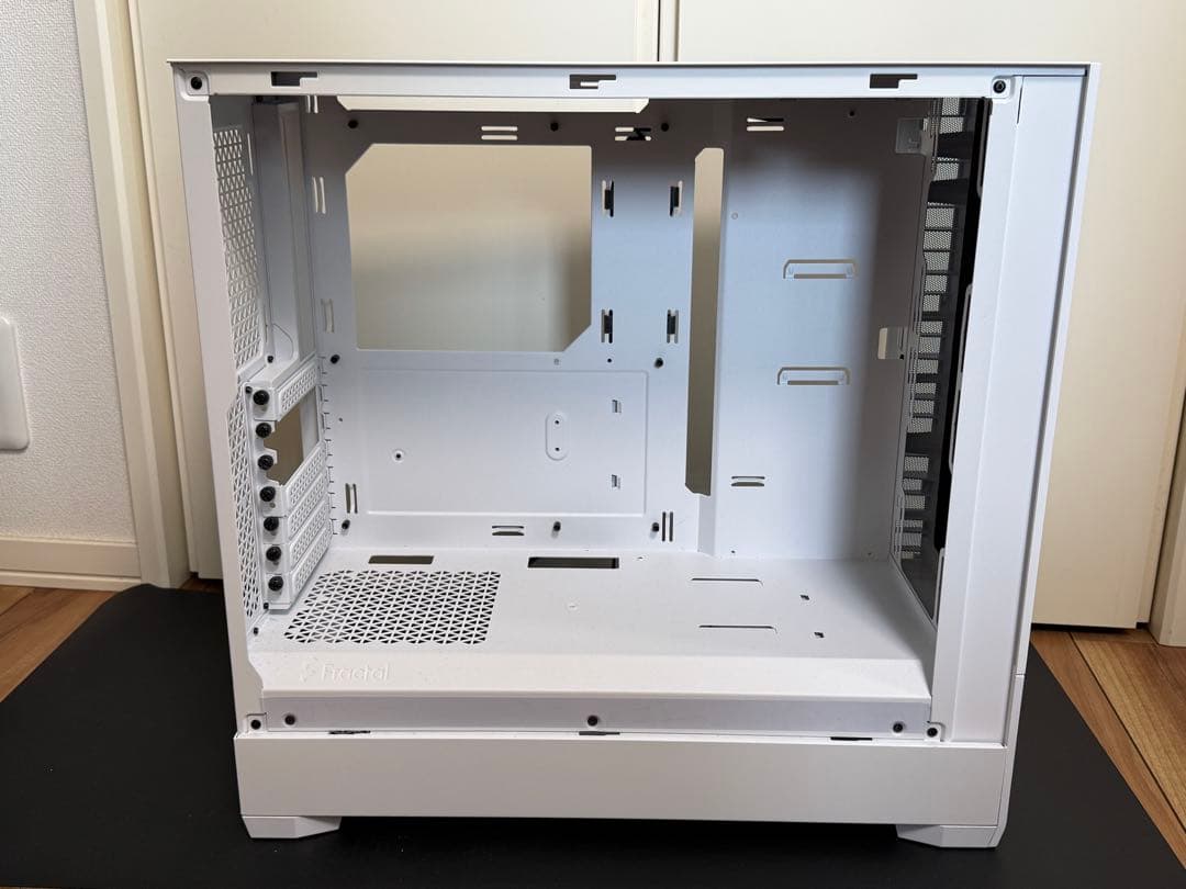 PCケース(自作PC用) Fractal Design Pop Silent White TG