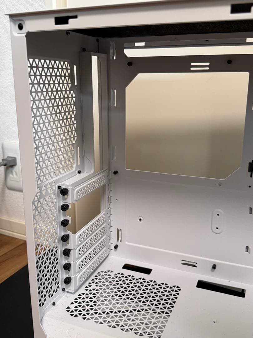 PCケース(自作PC用) Fractal Design Pop Silent White TG