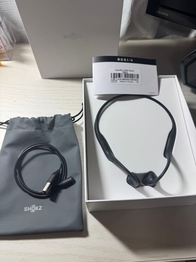 SHOKZ OPENRUN Mini 骨伝導イヤホン