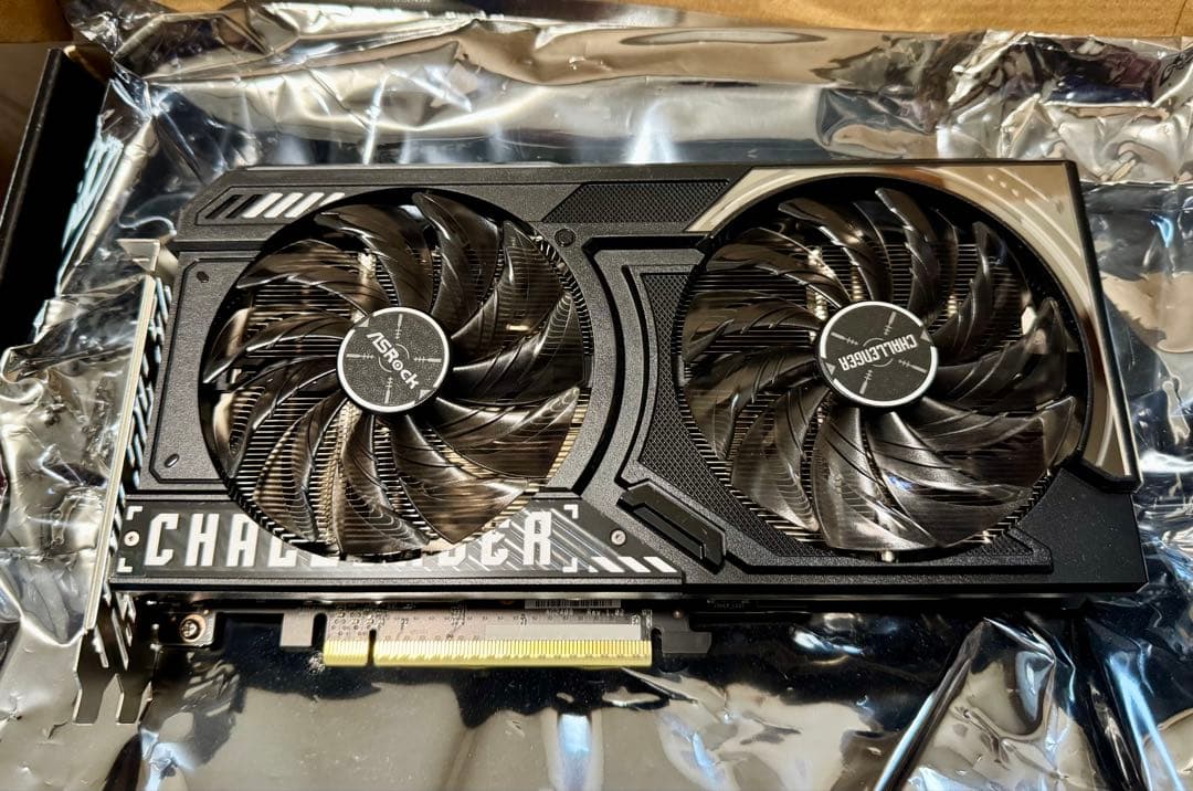 ［ジャンク］ASRock Radeon RX 9060 XT 16GB