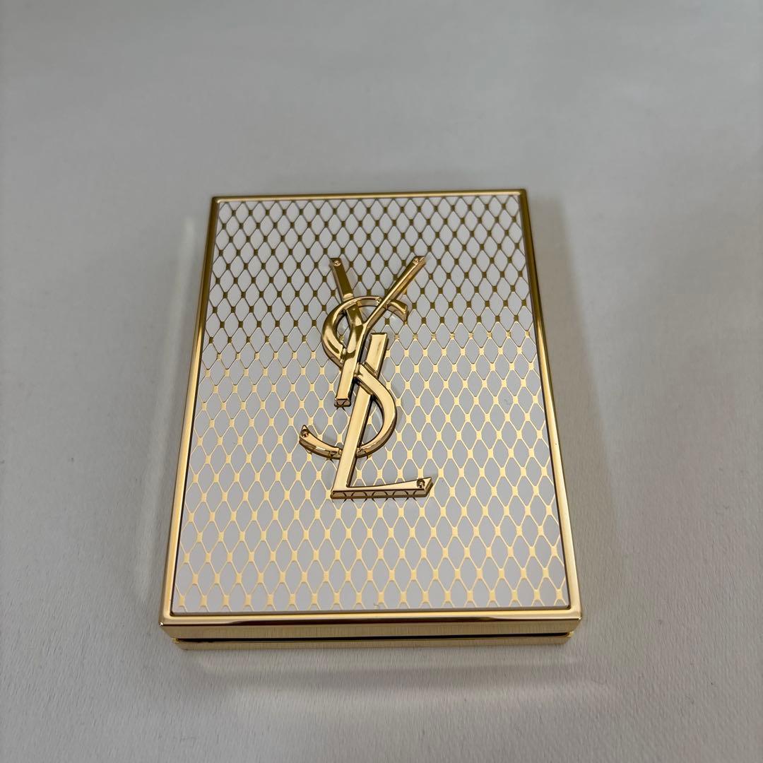 【新品未使用】YSL イヴ・サンローラン クチュールミニクラッチ 024