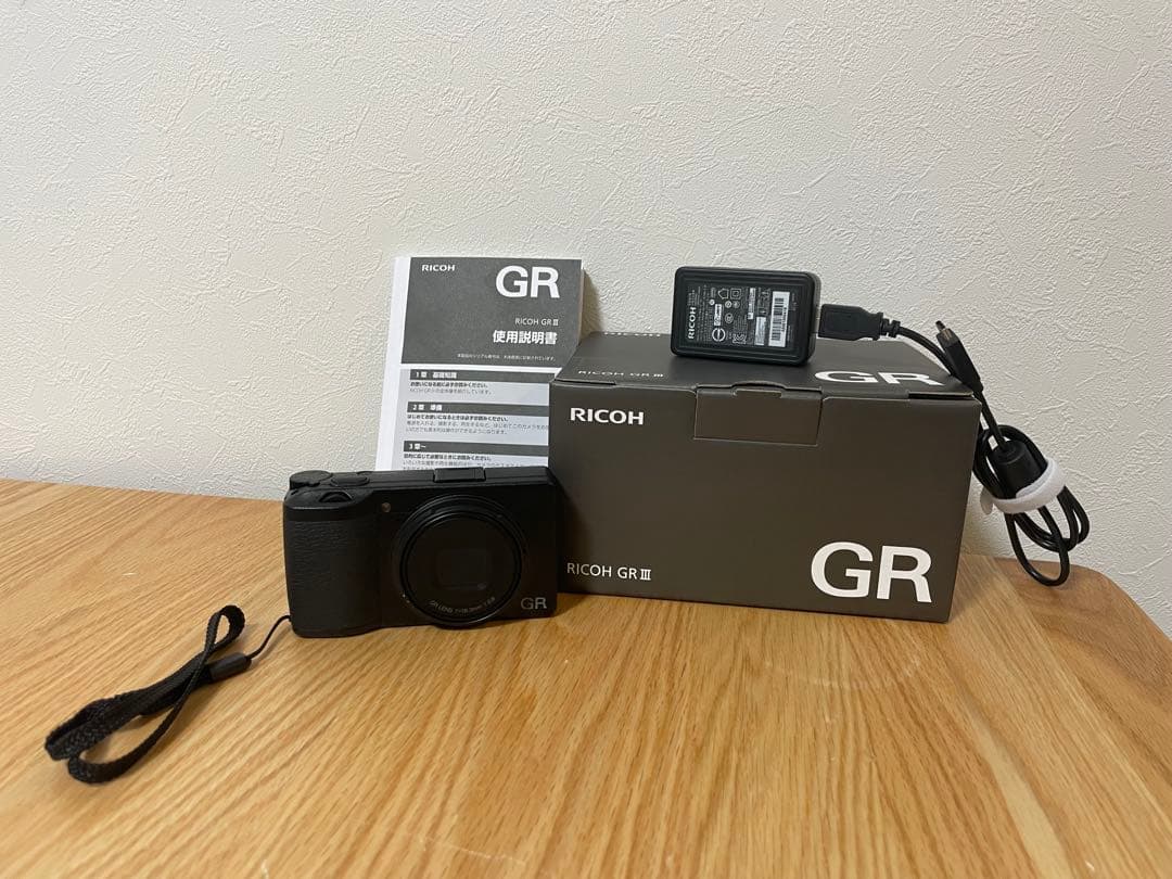 【美品】RICOH GR III シャッター数3637回 付属品完備