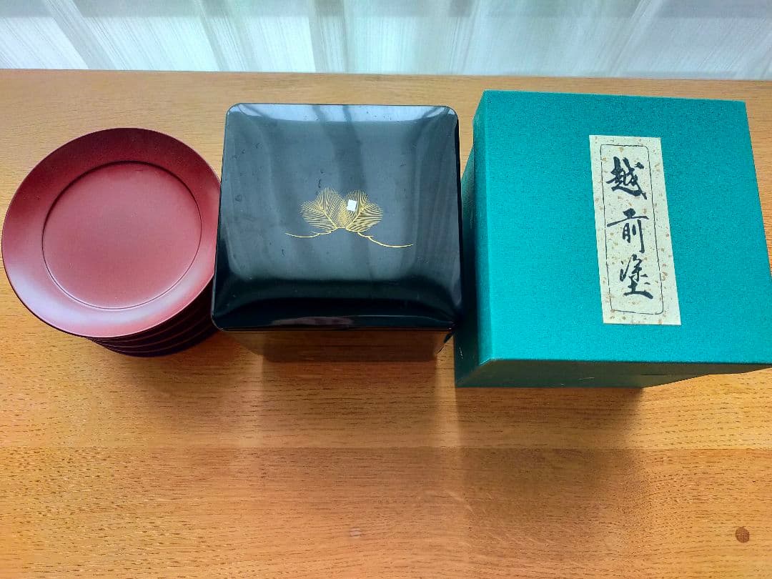 漆器　越前塗 未広松 三段重（姫重）＆ 古代朱 椿皿 五客揃
