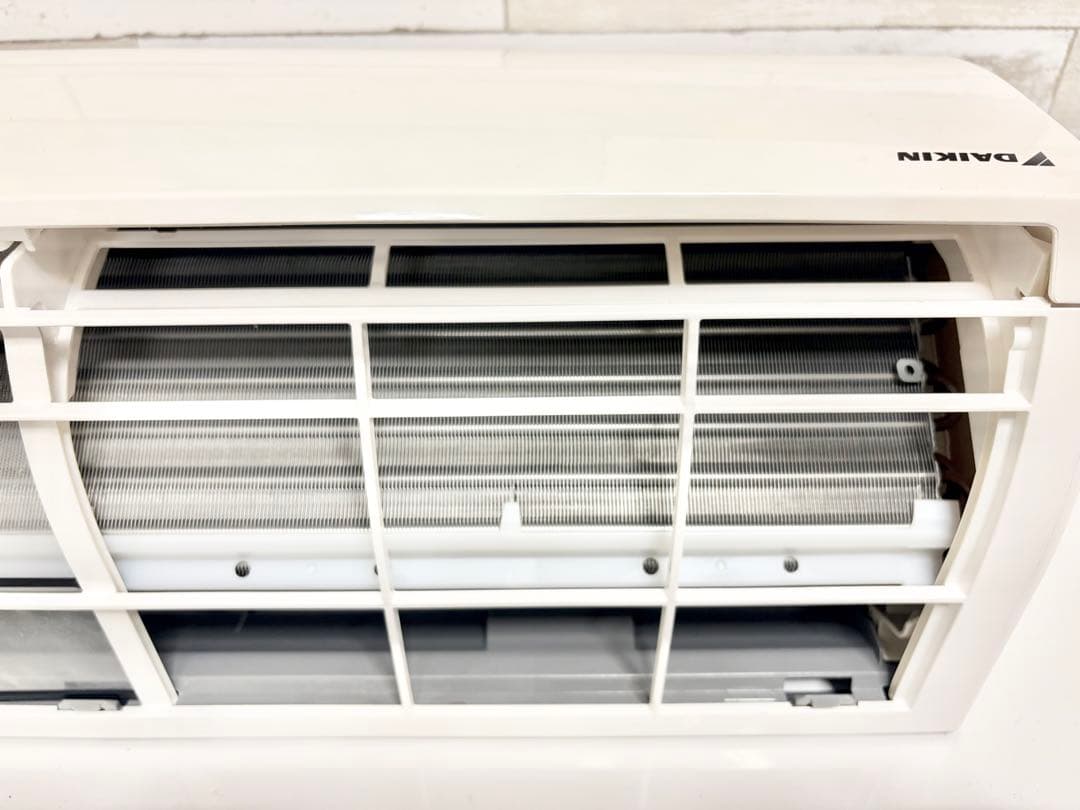 送料込みDAIKIN ルームエアコン F22ZTES-W 2022年製 ①室内機