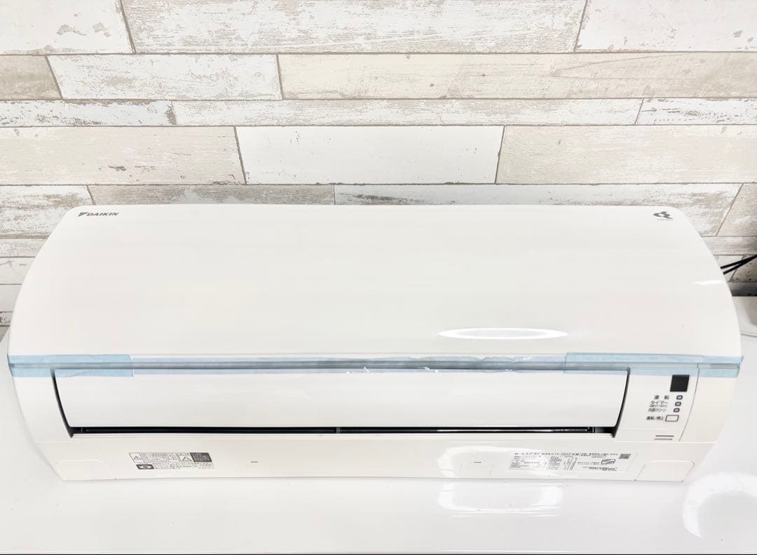 送料込みDAIKIN ルームエアコン F22ZTES-W 2022年製 ①室内機