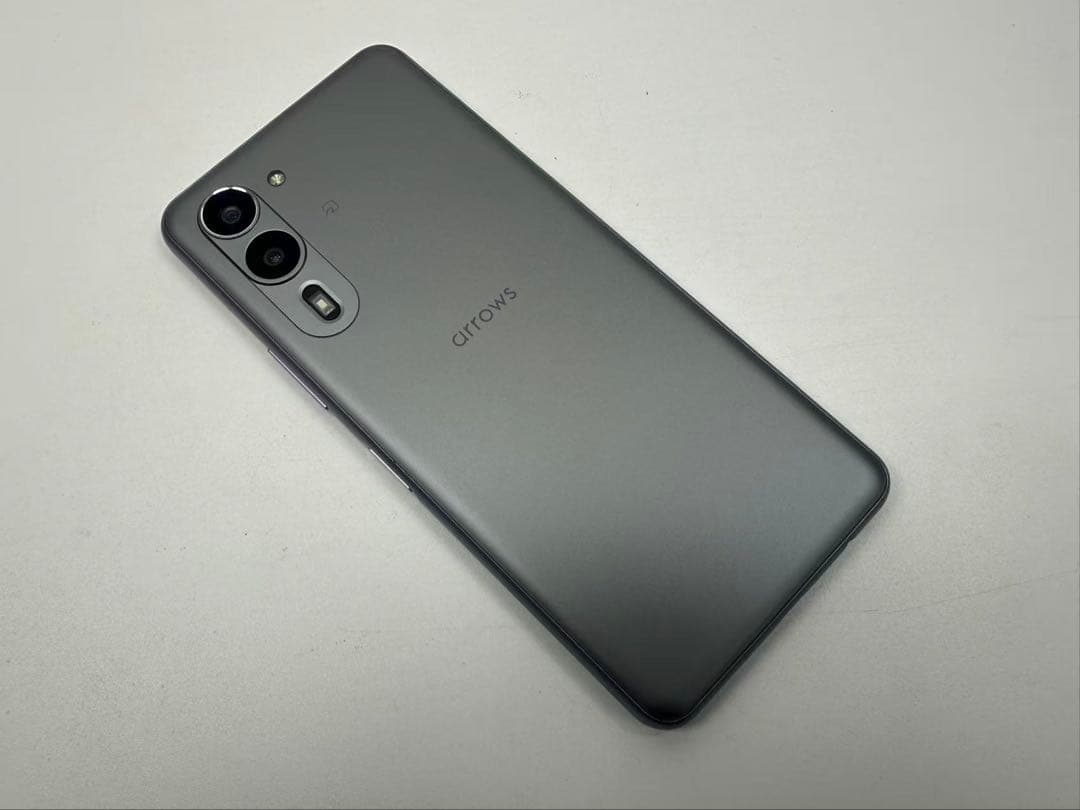 極美品 Arrows We2 Plus F-51E 256GB グレイ