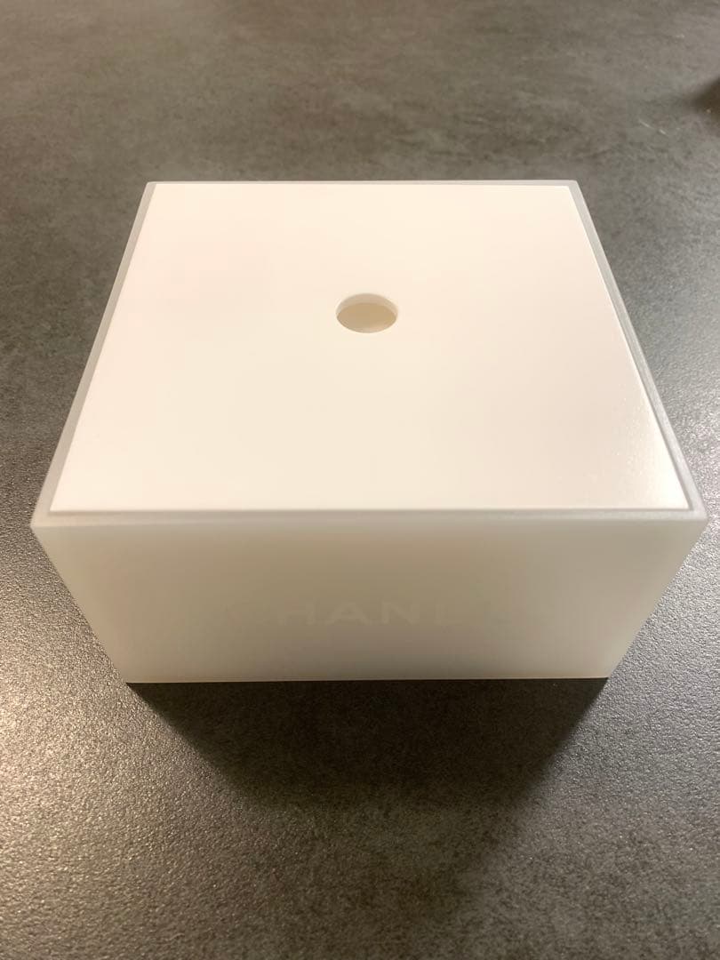 新品　シャネル　コットンつきボックス　小物入れ　コットン付き