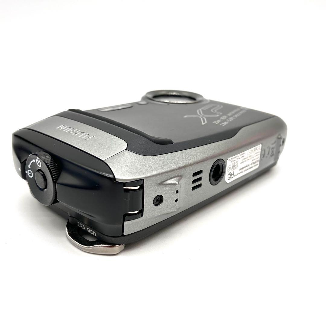 未使用級の美品♪ FUJIFILM FinePix XP140 ダークシルバー