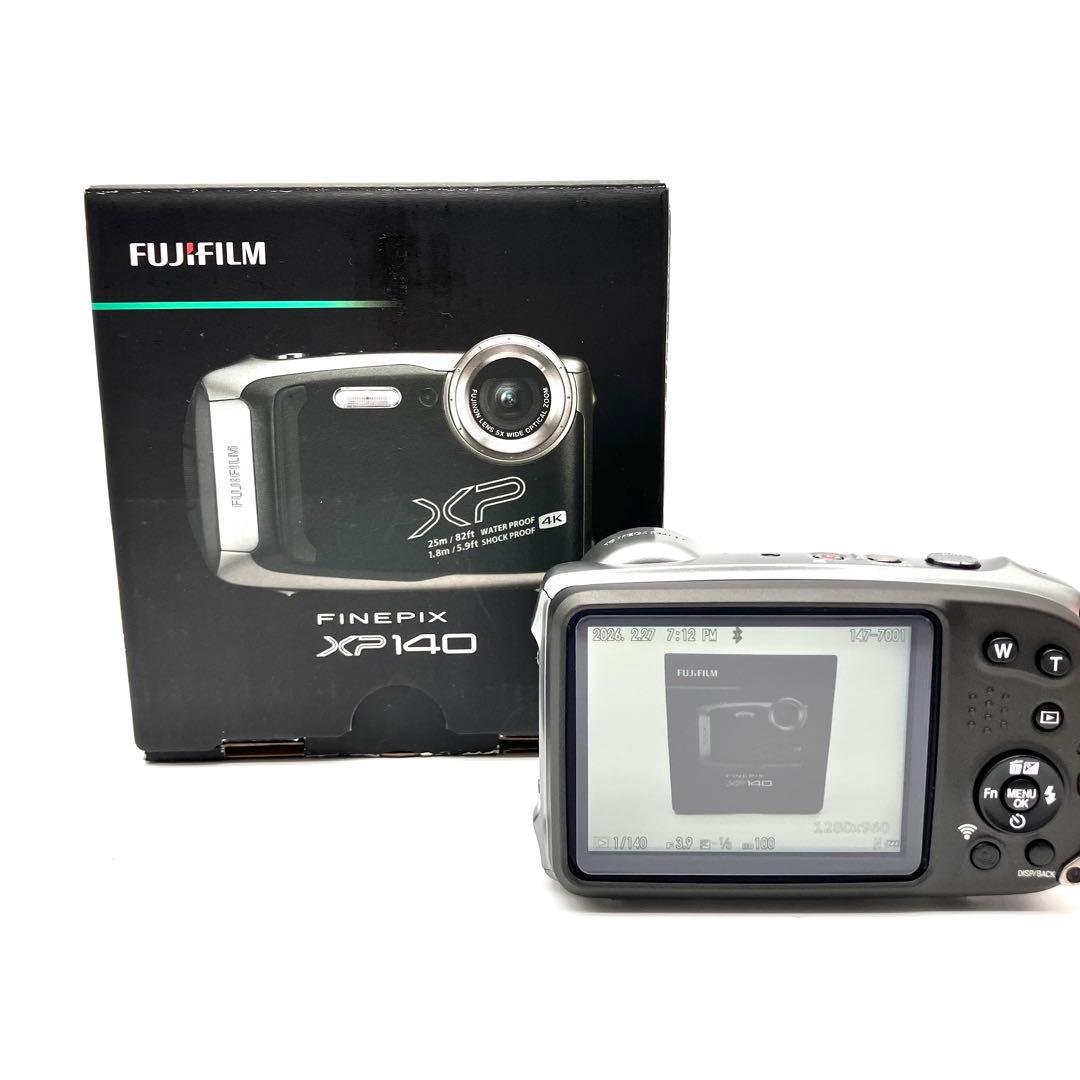 未使用級の美品♪ FUJIFILM FinePix XP140 ダークシルバー
