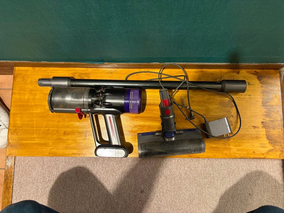 p*y様 Dyson スティッククリーナー 本体 紫