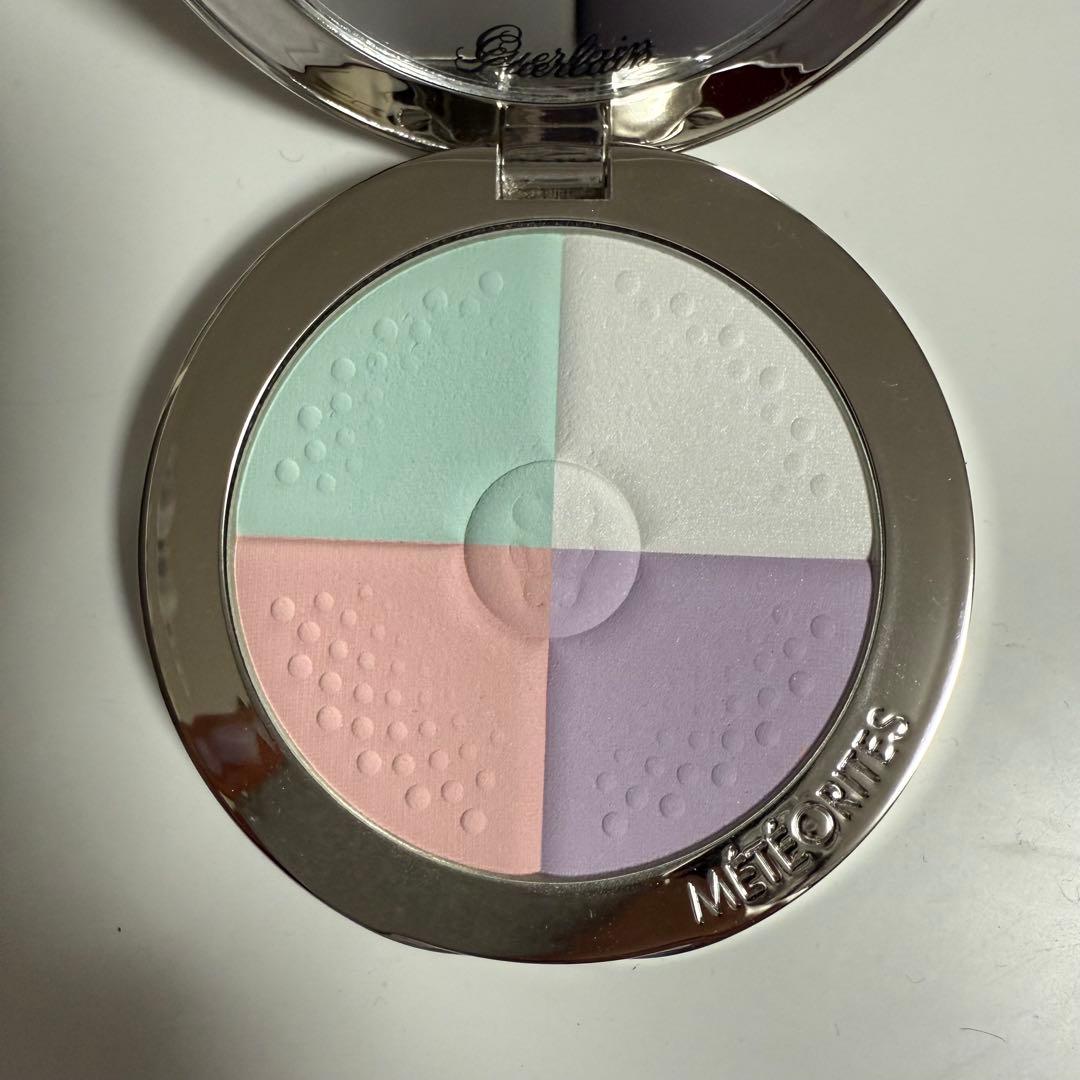 Guerlain ゲラン Météorites メテオリット コンパクト 2