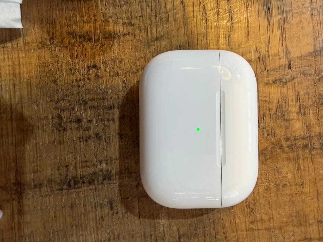 AirPods Pro 2nd （第２世代）　 ライトニングA2700
