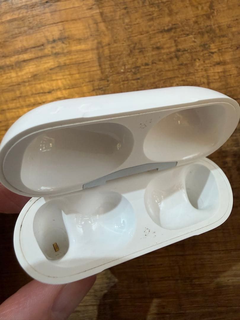 AirPods Pro 2nd （第２世代）　 ライトニングA2700