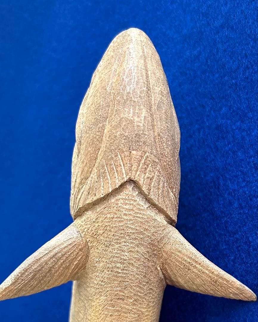 田中鱗水作 神代楠彫イワナ 木彫岩魚 29cm