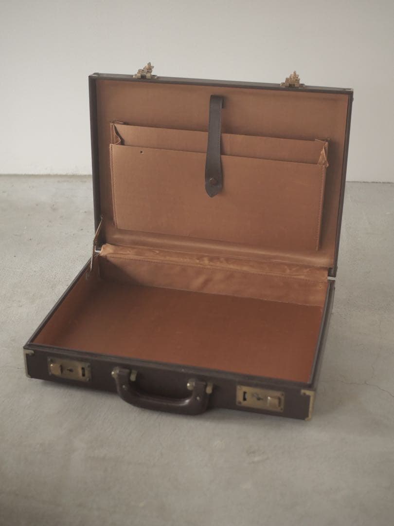 トランク　鞄　かばん　小物収納　旅行　古家具　古道具　アンティーク　昭和レトロ