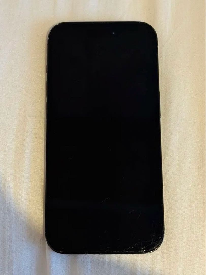 iPhone 14pro スペースブラック　キズあり
