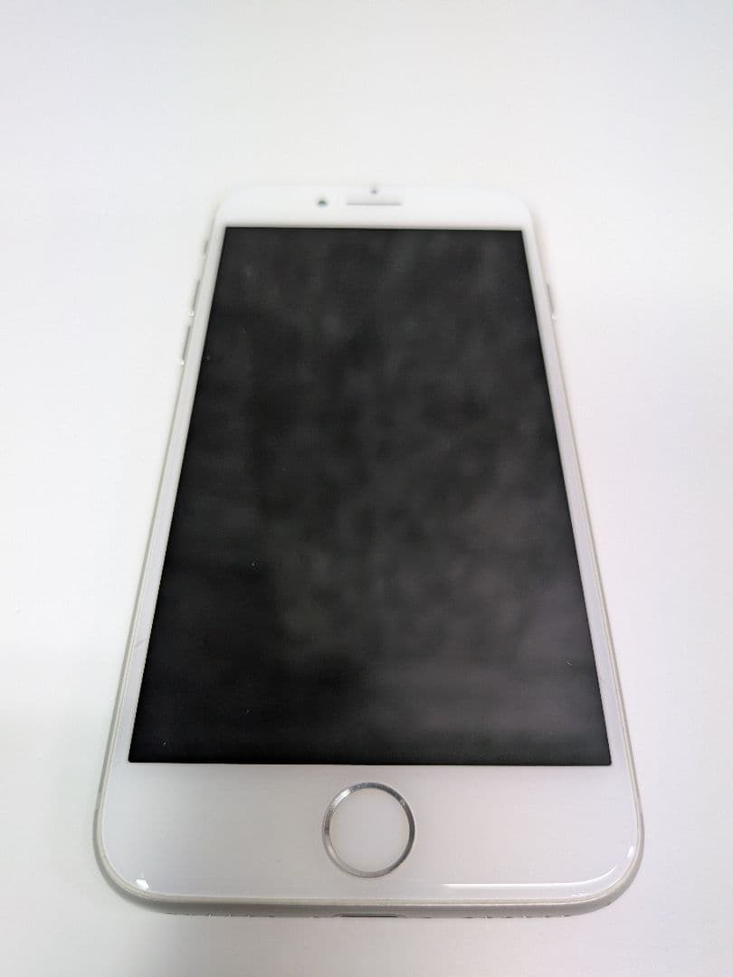 ④Apple iPhone8 64GB シルバー バッテリー88％