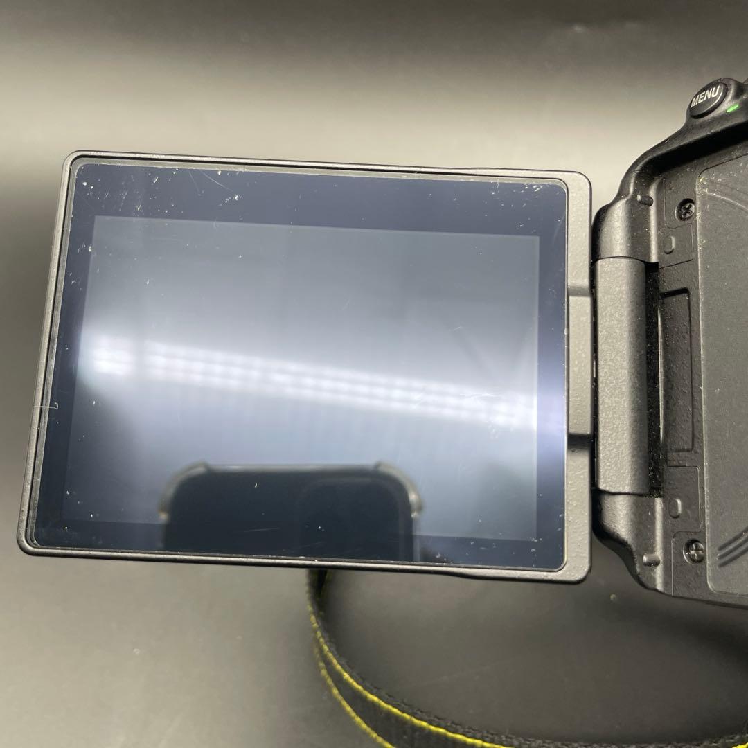 ・Nikon D5300 デジタル一眼レフ カメラ 三脚セット
