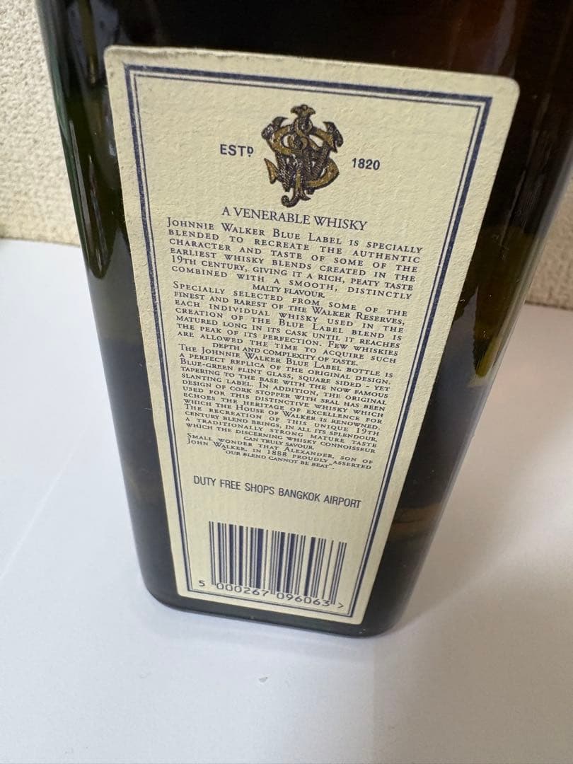 スコッチウイスキー　ジョニーウォーカー　ブルーラベル　750ml