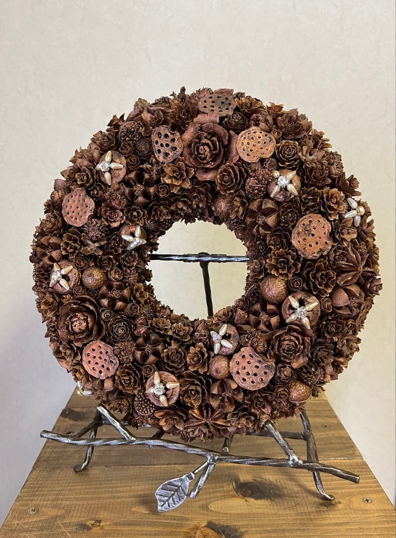 【ハンドメイド】木の実リース26センチ