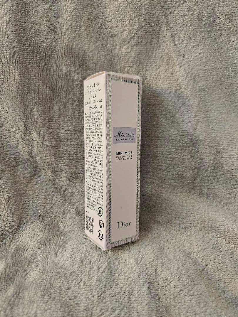 Miss Dior オードパルファン ギフトボックス付き