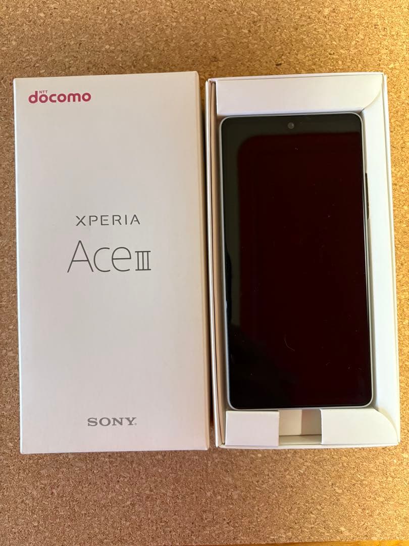 中古 Sony Xperia Ace III 本体 + ACアダプタ 08 ②