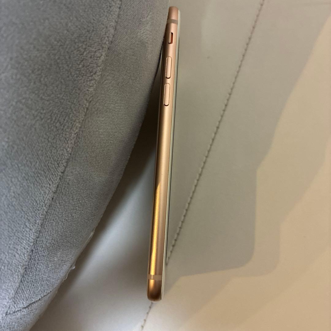 iPhone8 64Gゴールド
