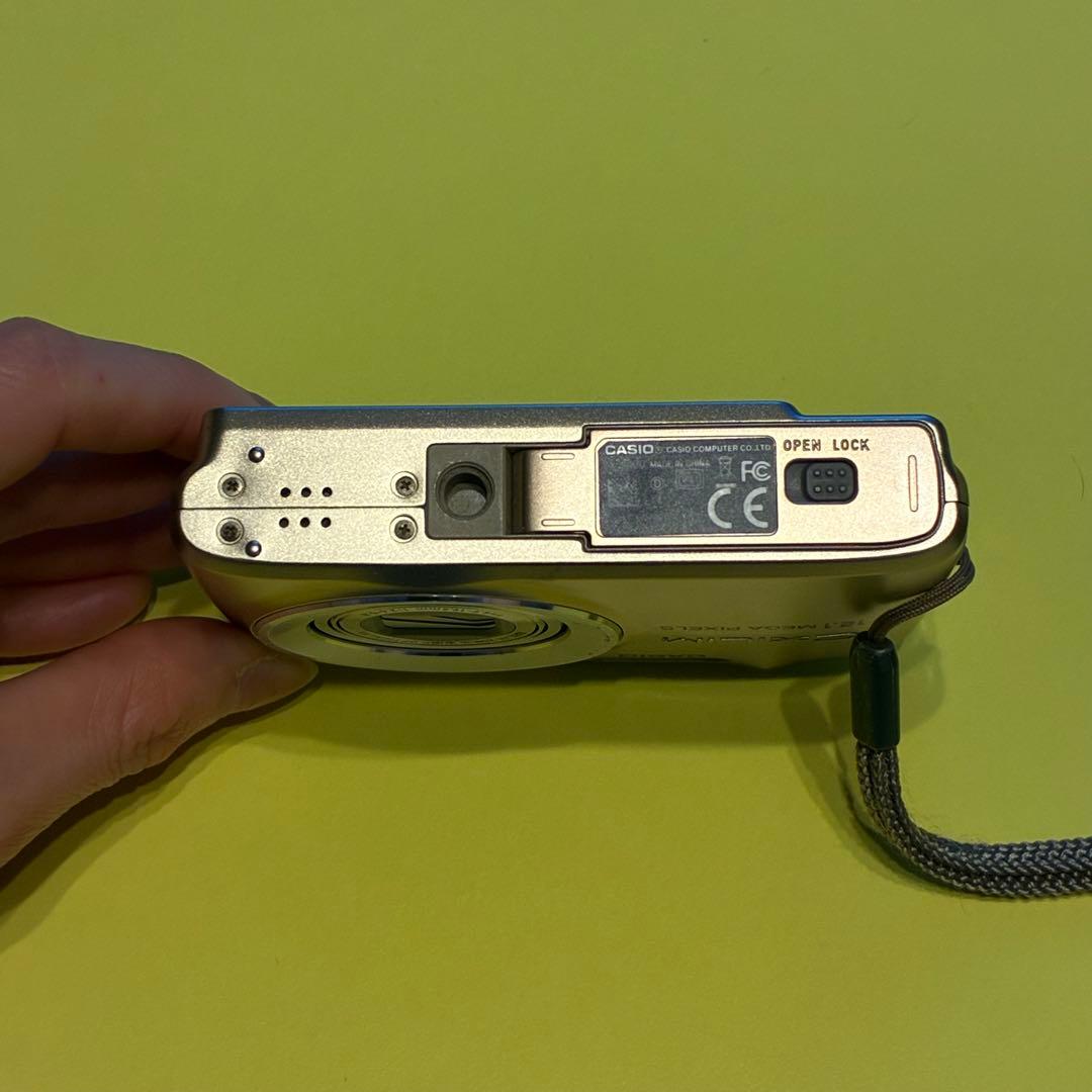 【動作確認済】CASIOカシオ EXILIM EX-Z400 シルバー