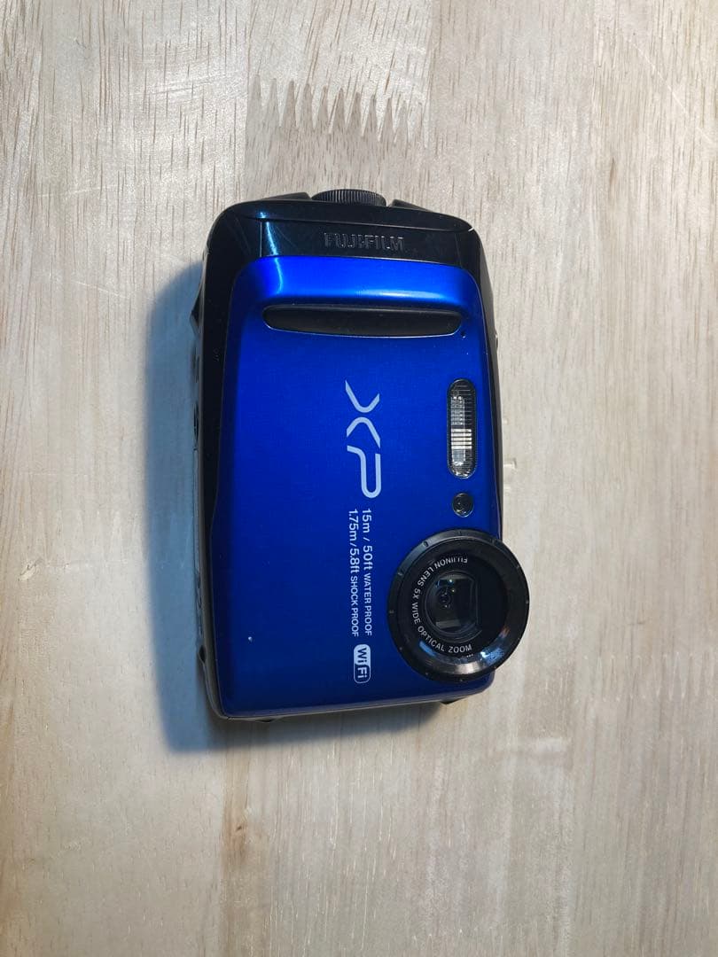 fine pix xp90 予備バッテリーつき