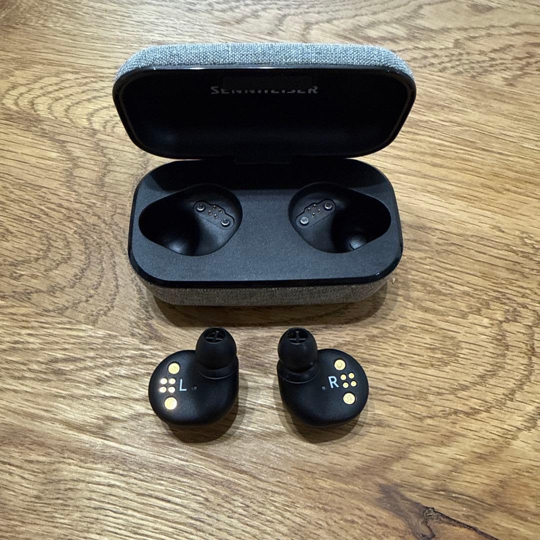 Sennheiser ワイヤレスイヤホン 本体とケース付き