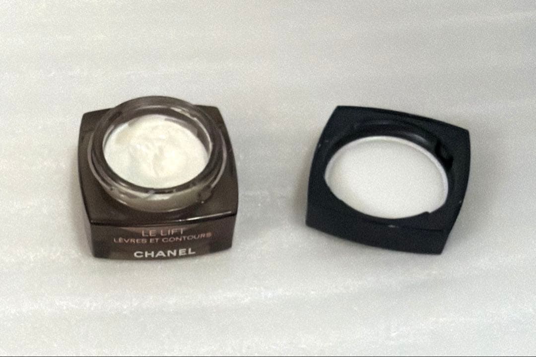 公式店購入品　CHANEL シャネル ル リフト クレーム レーヴル