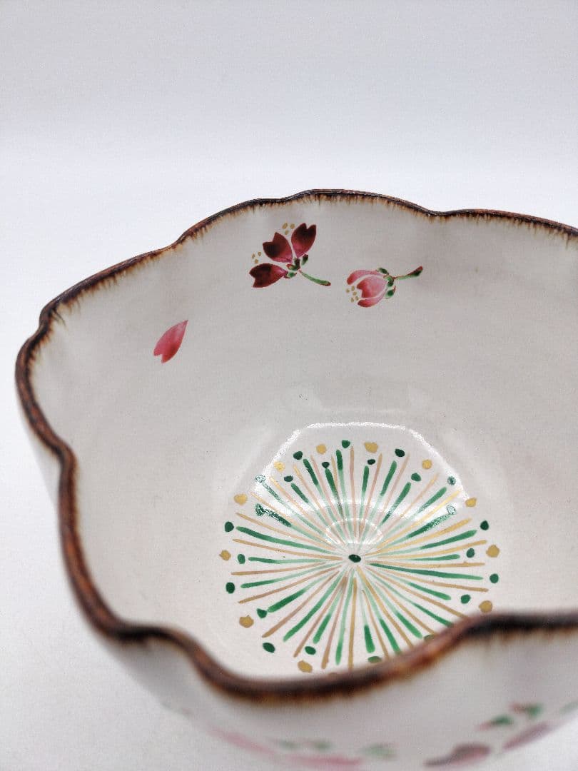 d163【新品・未使用】茶碗 灰釉 桜絵 中村良二 木箱 茶道具