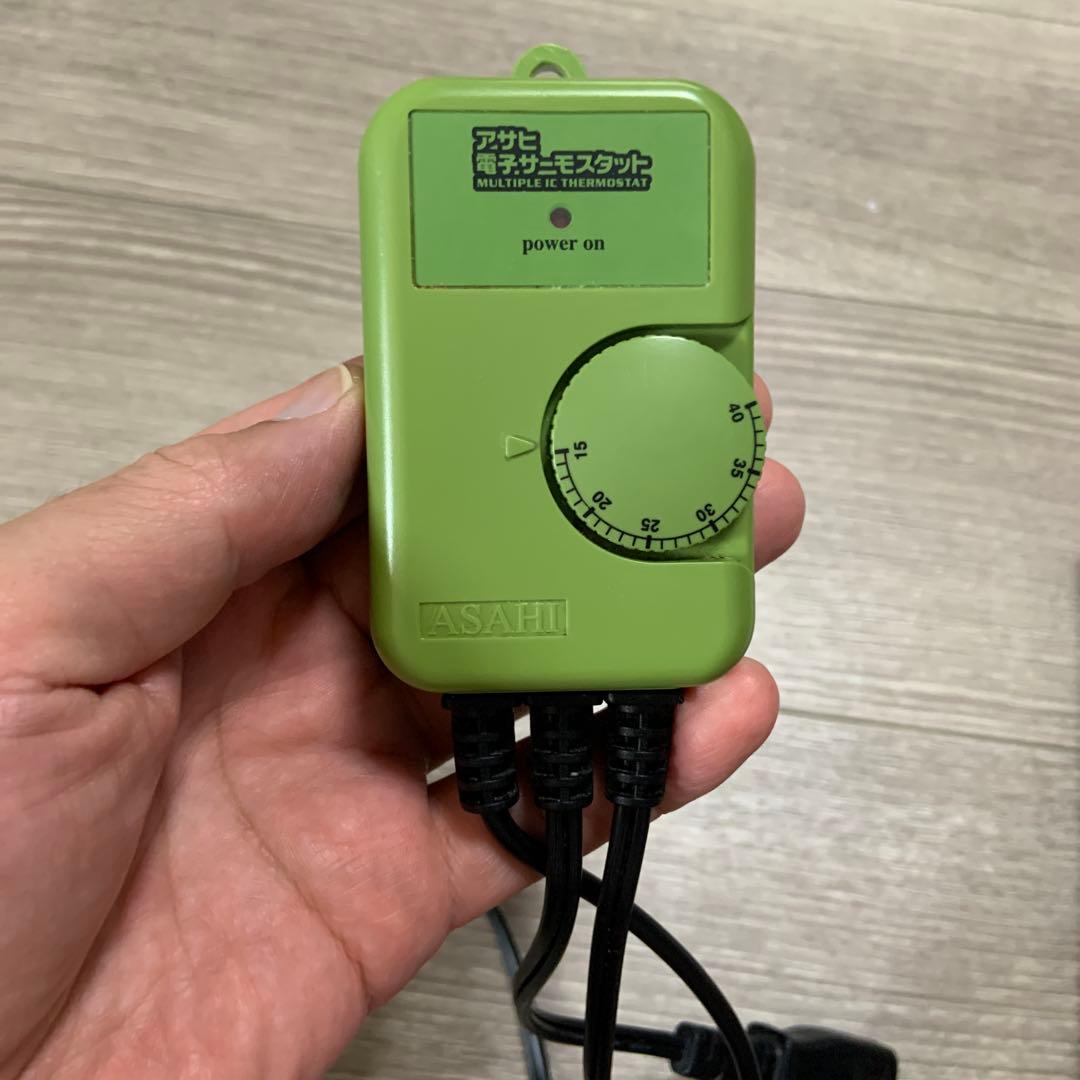 保温電球 温度調整機能付き 100Vサーモスタット　40wペットヒーターセット