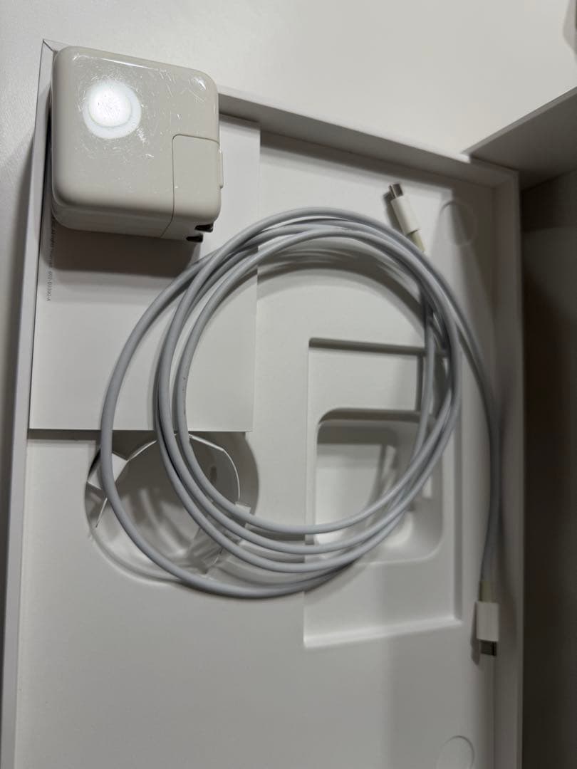 MacBook Air 2020 Core i7 16GB 512GB 状態良好