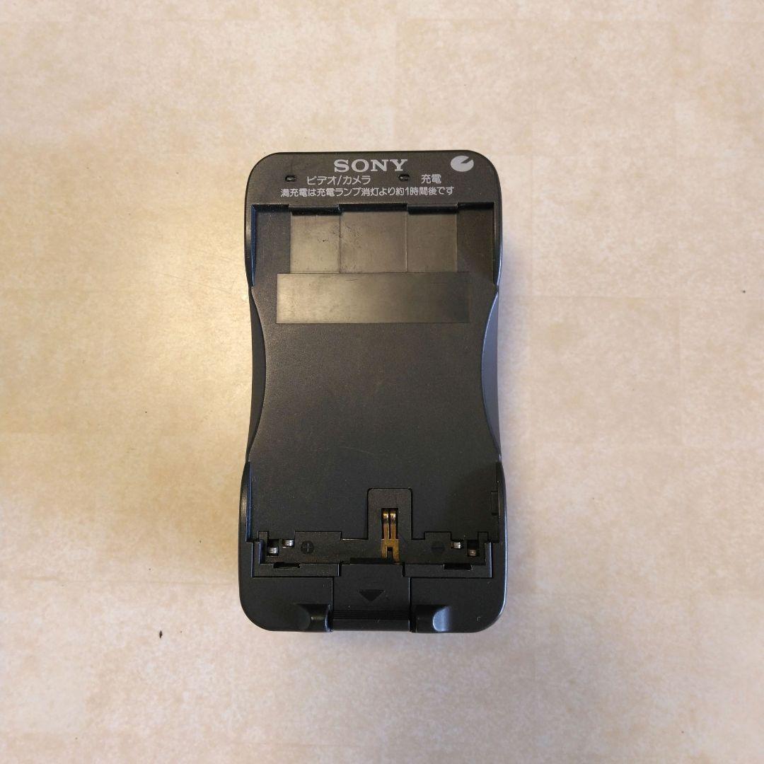 ビデオカメラ Sony Handycam DCR-PC10