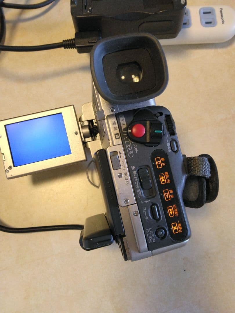 ビデオカメラ Sony Handycam DCR-PC10