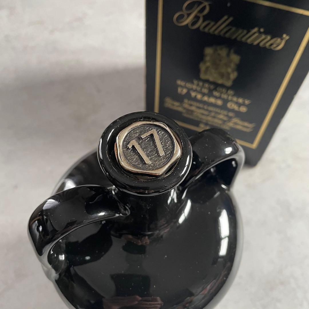 Ballantine's 17年 黒陶器ボトル スコッチウイスキー